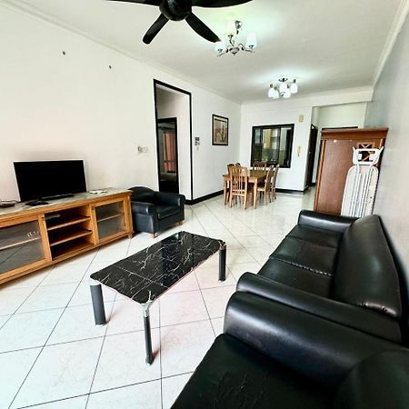 Marina Court Vacation Home 3 Bedrooms - Kota Kinabalu Dış mekan fotoğraf