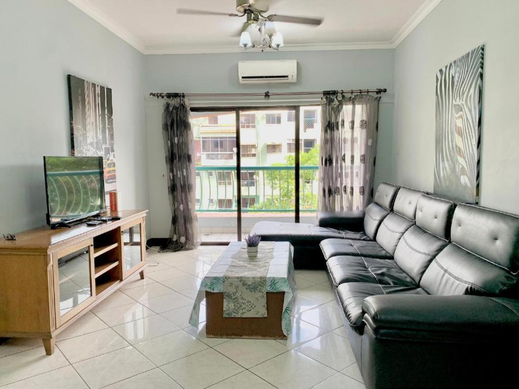 Marina Court Vacation Home 3 Bedrooms - Kota Kinabalu Dış mekan fotoğraf