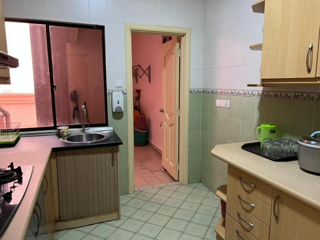 Marina Court Vacation Home 3 Bedrooms - Kota Kinabalu Dış mekan fotoğraf