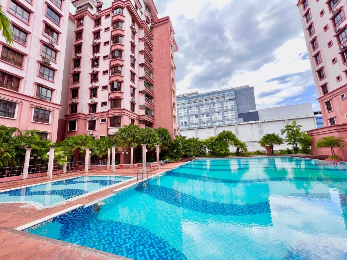 Marina Court Vacation Home 3 Bedrooms - Kota Kinabalu Dış mekan fotoğraf