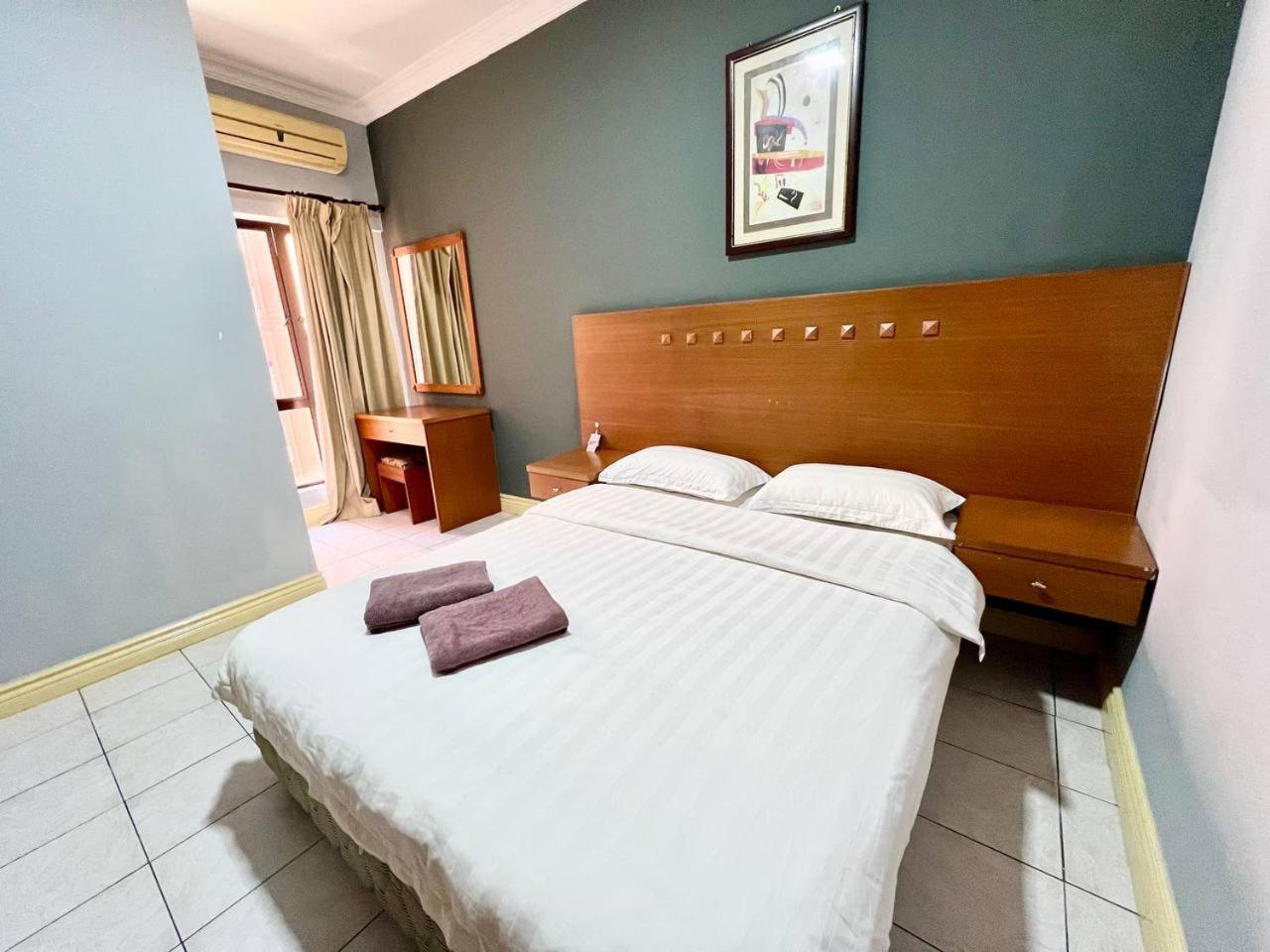 Marina Court Vacation Home 3 Bedrooms - Kota Kinabalu Dış mekan fotoğraf