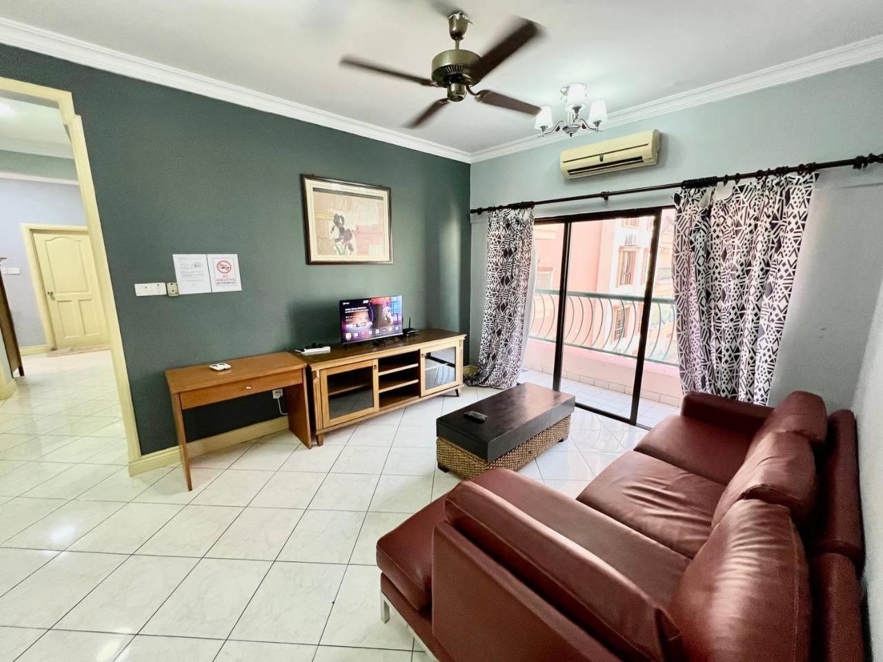 Marina Court Vacation Home 3 Bedrooms - Kota Kinabalu Dış mekan fotoğraf