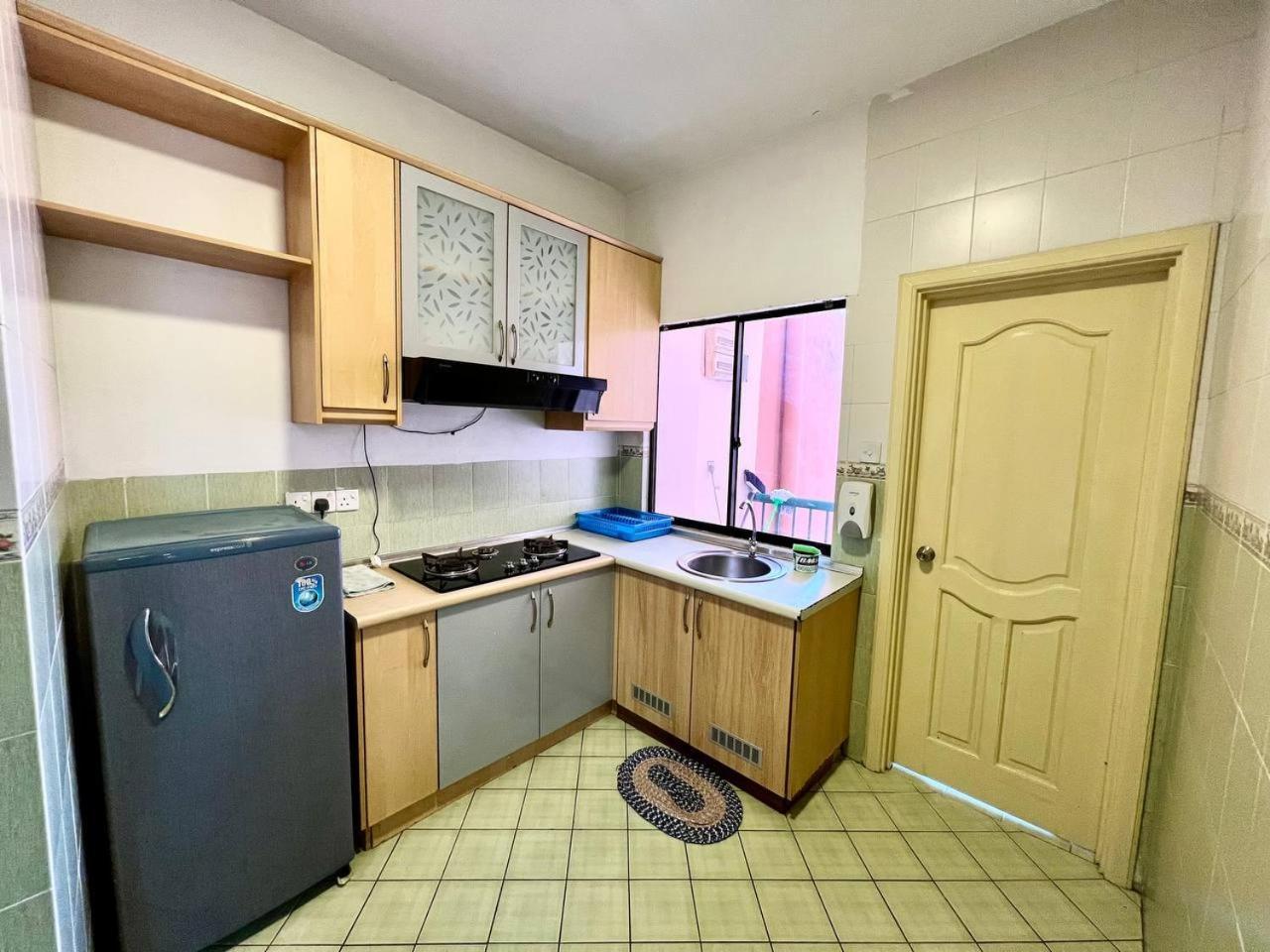 Marina Court Vacation Home 3 Bedrooms - Kota Kinabalu Dış mekan fotoğraf